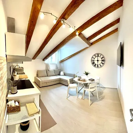 Perfect Apartment *